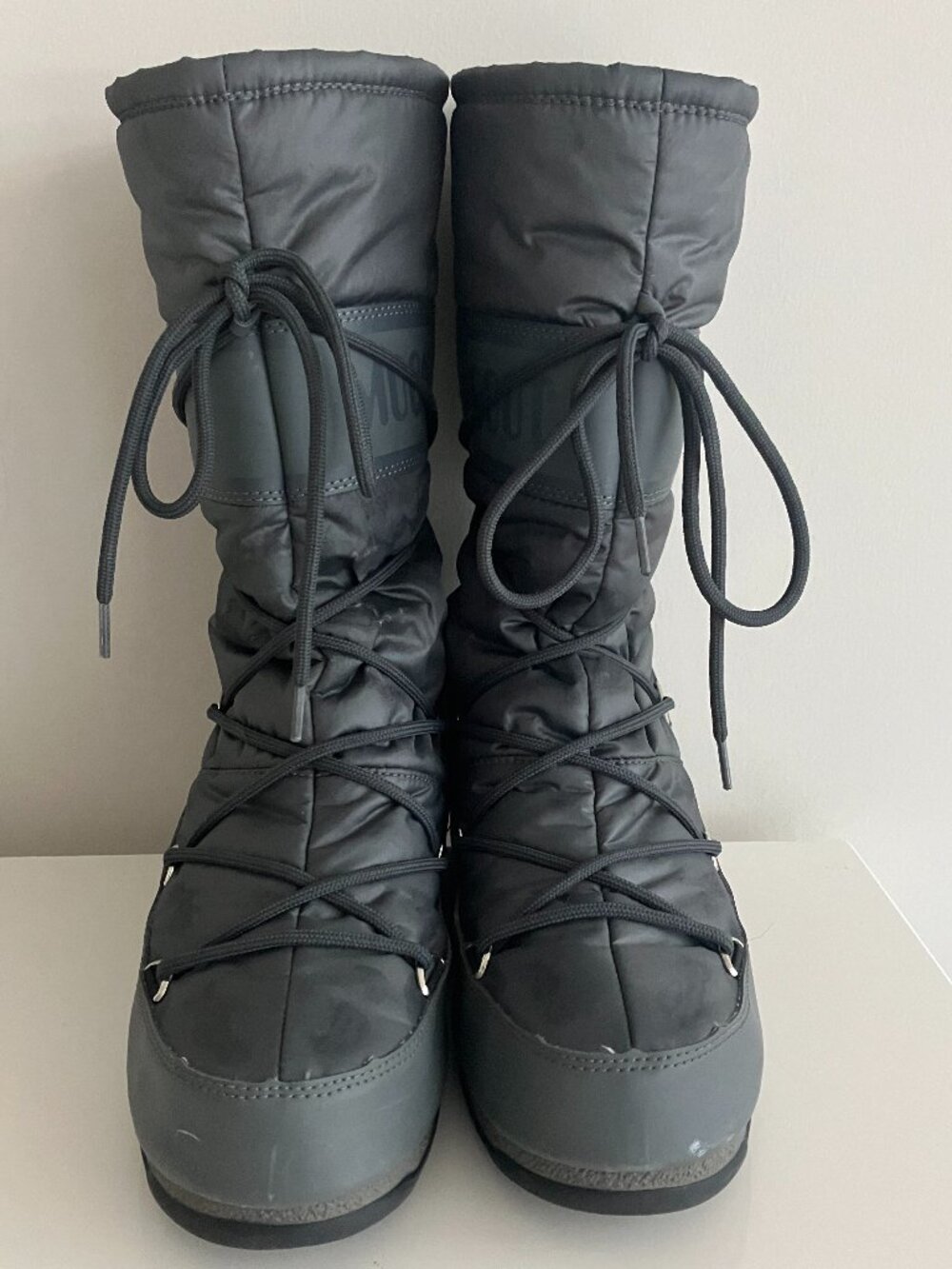 Grey Protecht Moon Boots Size 8.5